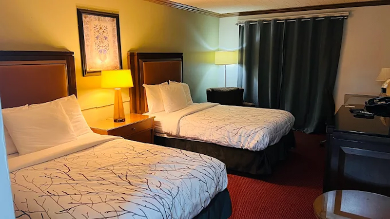 Hotel Accommodations in Owen Sound, ON